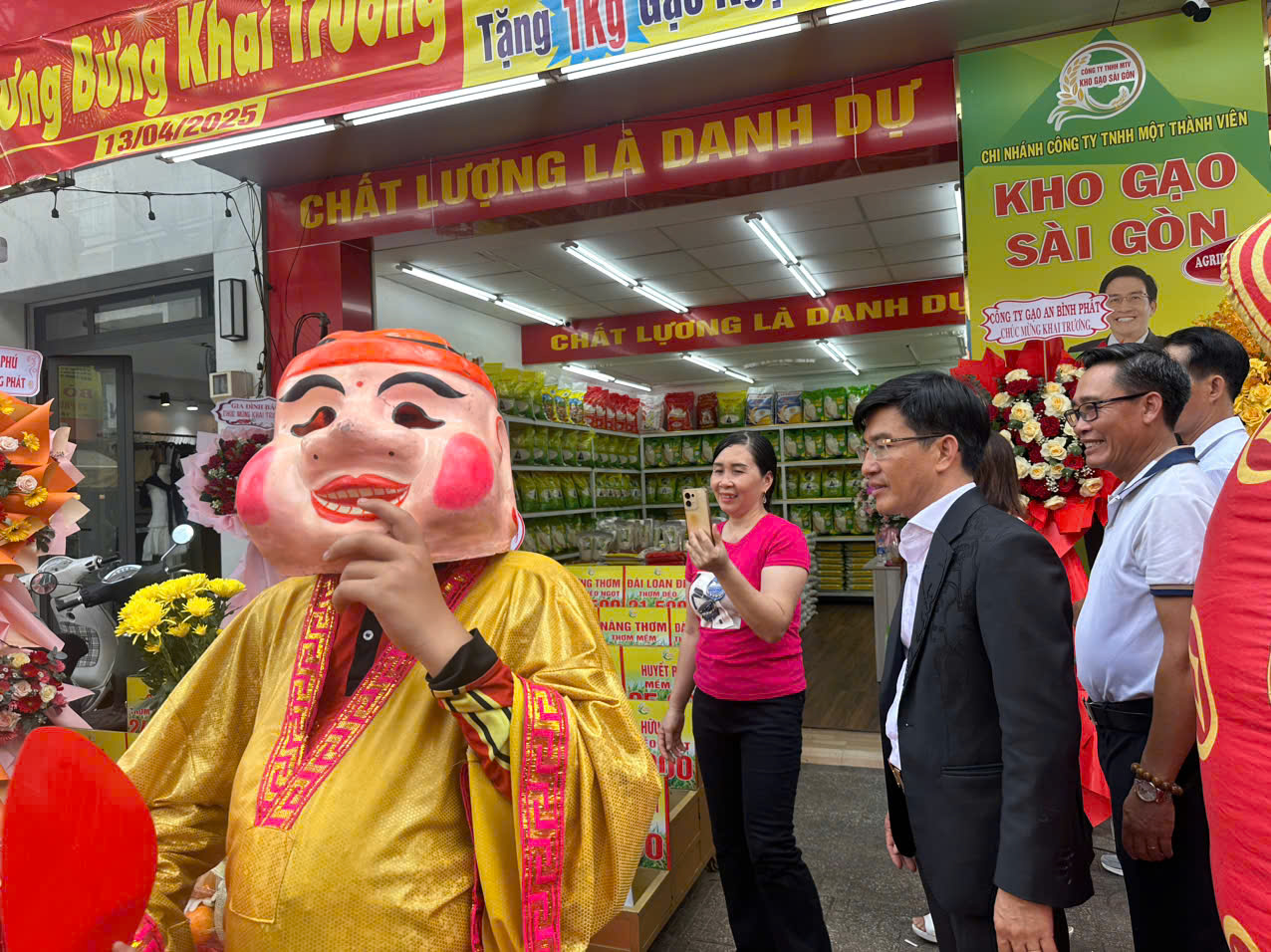 Lễ Khai trương chi nhánh cửa hàng đại lý quận 10 của Kho gạo Sài Gòn